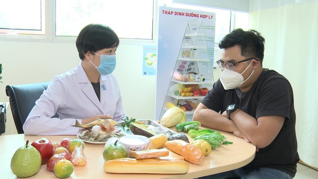 Không chỉ hại dạ dày mà còn có nguy cơ ung thư vì 1 thói quen phổ biến của người Việt - Ảnh 1.