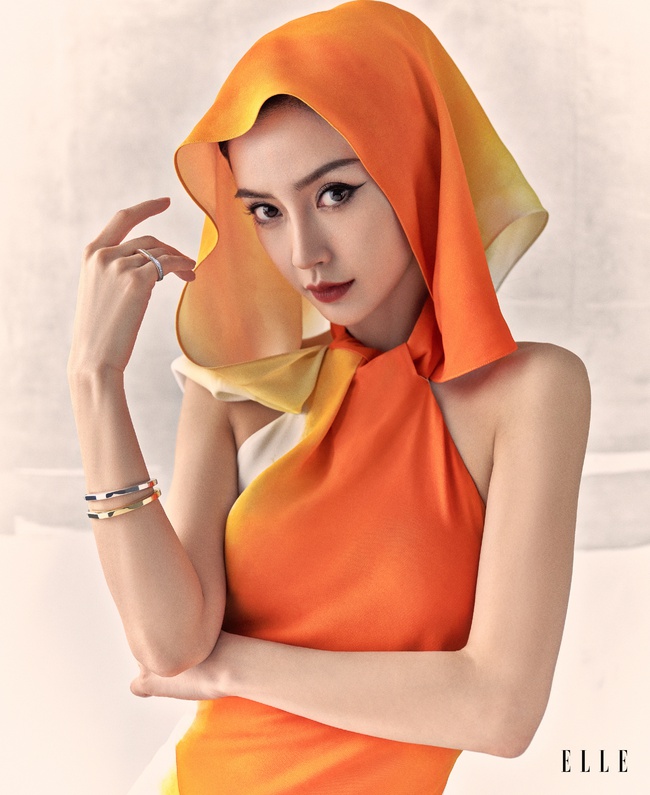 Angelababy trên bìa Elle Singapore tháng 3/2023: 'Học cách bỏ qua những lời ác ý' - Ảnh 4.