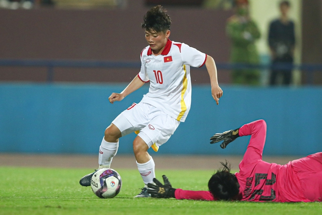 Đại thắng 11-0, Việt Nam nghẹt thở giành lấy ngôi đầu bảng vòng loại giải châu Á - Ảnh 1.