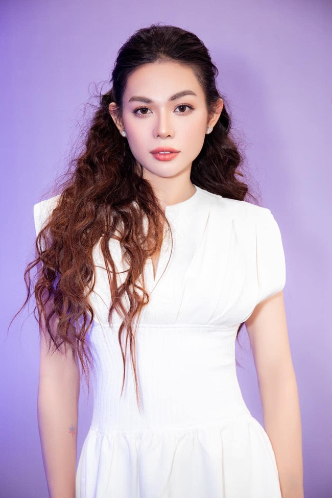 Thí sinh Hoa hậu Chuyển giới thi hát: Dàn giám khảo muốn 'khóc thét', phản ứng của Mai Ngô 'gây bão' - Ảnh 7.