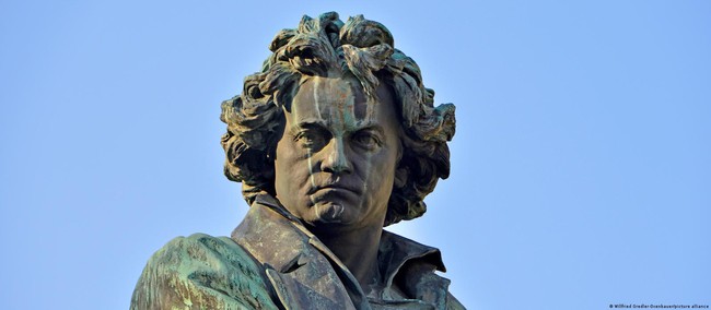 (Bài đăng Chủ nhật) Khó khăn tìm mẫu tóc để giải mật mã cuộc đời Beethoven - Ảnh 1.