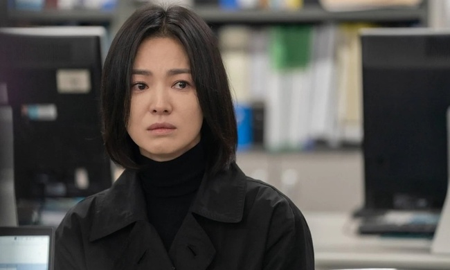 Nghe Lim Ji Yeon hẹn hò trai trẻ Lee Do Hyun, netizen nhắn nhủ Song Hye Kyo '3 mỹ nam The glory bị ác nữ giật hết rồi' - Ảnh 5.