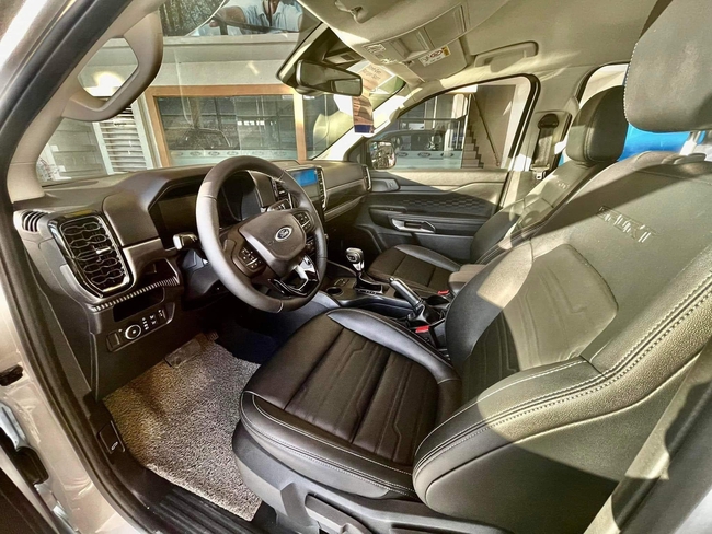 Đại lý tiết lộ trang bị Ford Ranger Sport sắp ra mắt Việt Nam: Giá 864 triệu được ngần này thứ thì Hilux khó có cửa cạnh tranh - Ảnh 4.