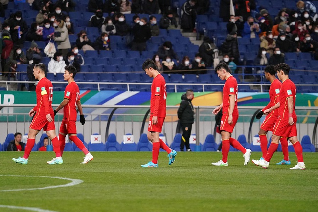 Bóng đá Trung Quốc khủng hoảng nặng nề sau hơn 1 năm thua tuyển Việt Nam - Ảnh 2.