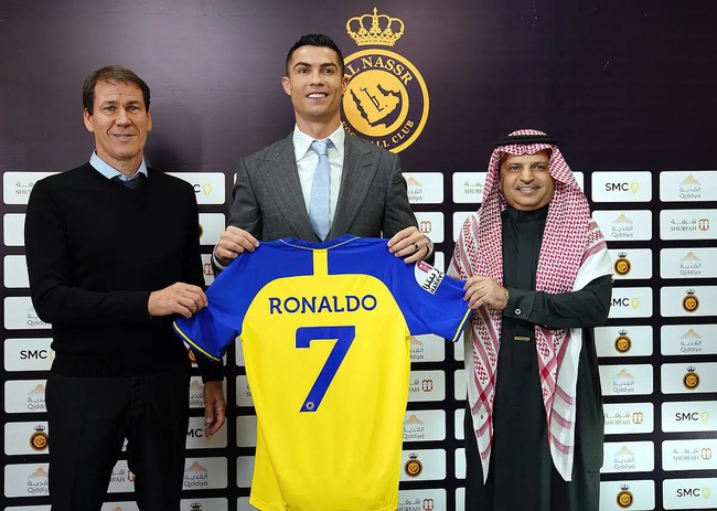 Ronaldo 'phản thầy', HLV Garcia của Al Nassr sắp bay ghế? - Ảnh 2.