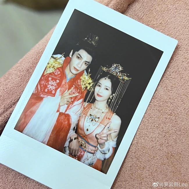 'Trường nguyệt tẫn minh' tung ảnh đám cưới của La Vân Hi - Bạch Lộc, netizen nghi ngờ gian lận số liệu để quảng bá phim  - Ảnh 4.