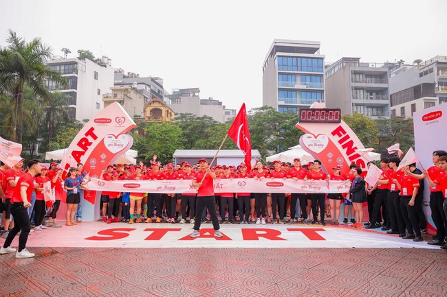 Hơn 700 người tham dự lễ phát động chương trình ‘Cung Đường Yêu Thương 2023’ - Ảnh 4.