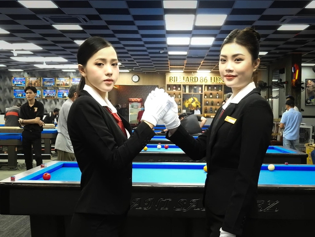 Nữ trọng tài billiards giải Bình Thuận gây sốt với nhan sắc vạn người mê - Ảnh 2.