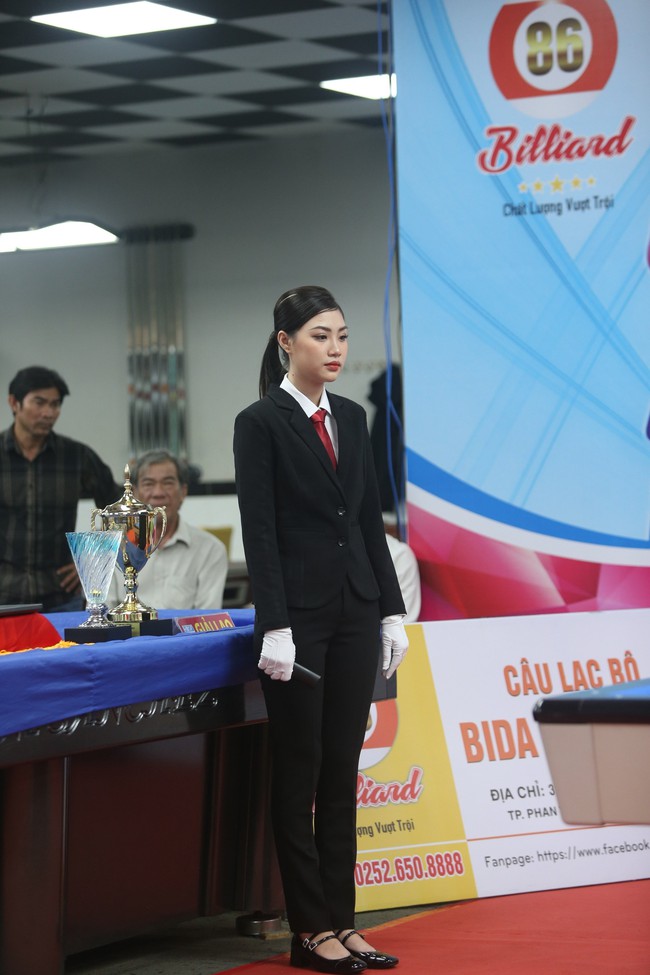 Nữ trọng tài billiards giải Bình Thuận gây sốt với nhan sắc vạn người mê - Ảnh 7.