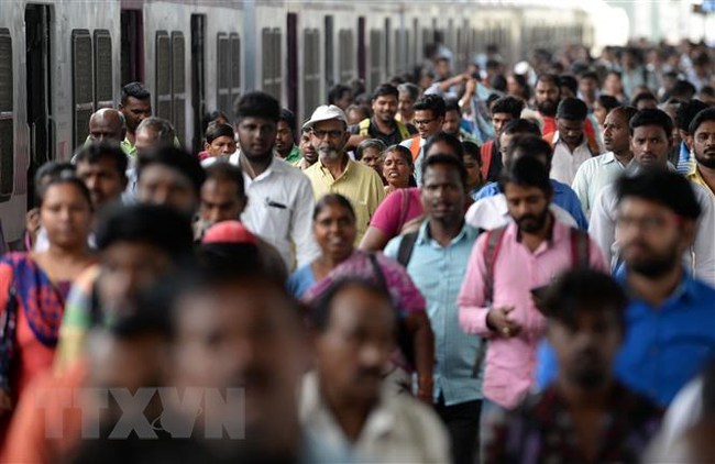 Ấn Độ vượt Trung Quốc trở thành quốc gia đông dân nhất thế giới - Ảnh 1.