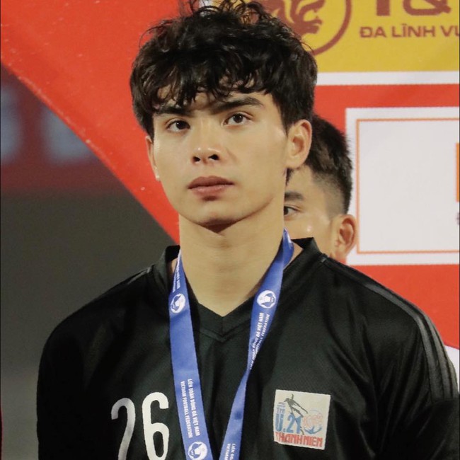 Profile dàn thủ môn điển trai của ĐT U22 Việt Nam ở SEA Games 32 - Ảnh 1.