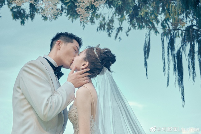 Đám cưới Đậu Kiêu và ái nữ trùm sòng bạc Macau (Trung Quốc): Cô dâu xinh như công chúa, khoảnh khắc khóa môi chú rể gây bão MXH - Ảnh 5.