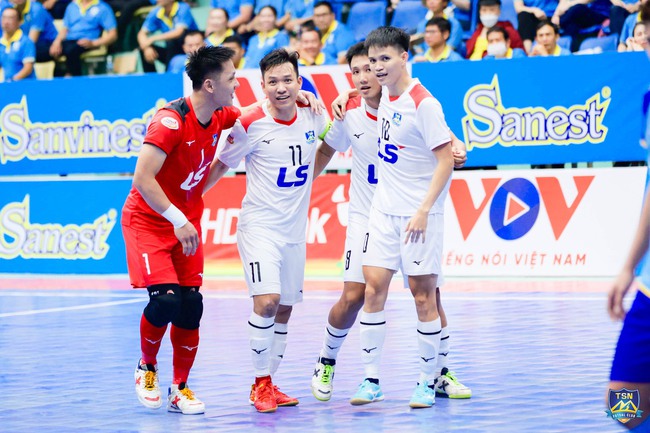 Thái Sơn Nam vô địch lượt đi giải futsal VĐQG 2023 - Ảnh 1.
