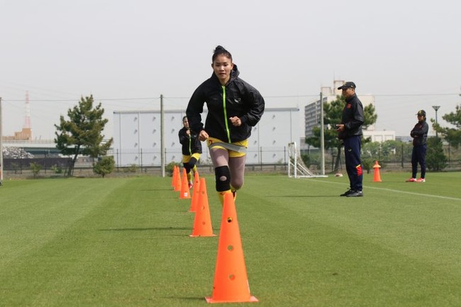 Trung vệ thép của tuyển nữ Việt Nam khao khát được đá SEA Games 32 - Ảnh 2.