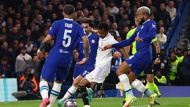 Thắng dễ Chelsea, Real Madrid 'ngạo nghễ' vào bán kết Champions League - Ảnh 2.