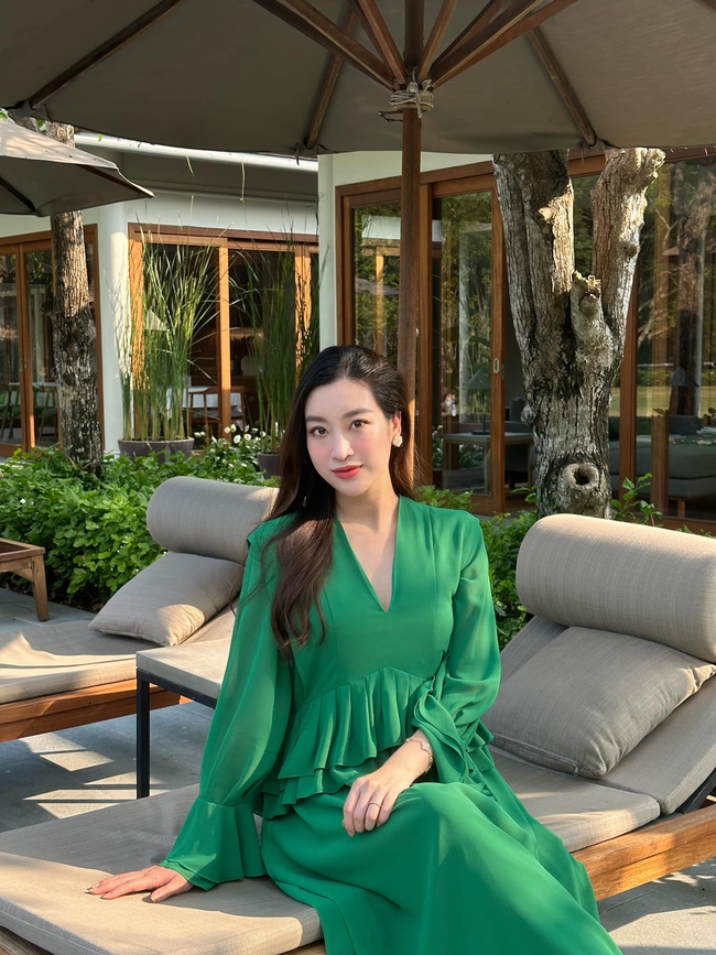 Hoa hậu Việt Nam được khen ra dáng ‘phu nhân hào môn’: Có bất động sản hoành tráng, lên chức ‘bà chủ’ từ khi chưa lập gia đình - Ảnh 2.