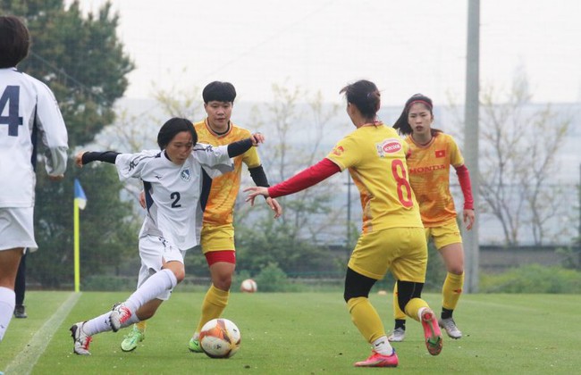 Thanh Nhã hóa ‘cơn lốc’ với cú đúp đẳng cấp, ĐT nữ Việt Nam hiên ngang thắng đậm đội bóng Nhật Bản - Ảnh 2.
