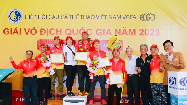 Cần thủ Phạm Anh Tuấn vô địch vòng 1 giải vô địch câu cá thể thao quốc gia 2023 - Ảnh 2.
