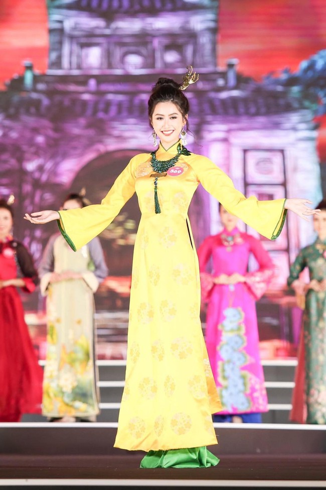 5 năm sau Hoa hậu Việt Nam 2018, “đối thủ Tiểu Vy” hiện tại đã kết hôn, rời xa showbiz - Ảnh 2.