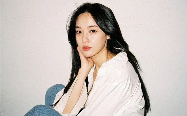 Tranh cãi danh sách top 4 mỹ nhân xứ Hàn sở hữu mặt mộc thanh khiết tự nhiên: Song Hye Kyo, Jisoo bất ngờ vắng bóng - Ảnh 4.