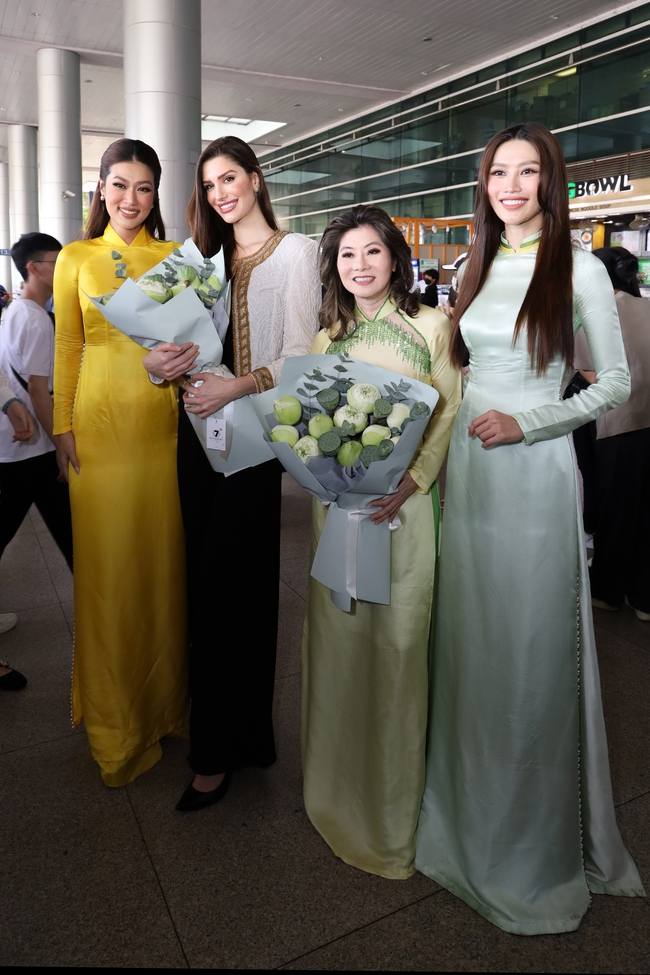 Hoa hậu đẹp nhất thế giới và 1 nhân vật quyền lực Miss Grand International đến Việt Nam, Thiên Ân và Quỳnh Châu đích thân ra đón - Ảnh 11.