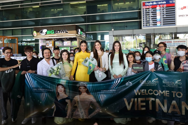 Hoa hậu đẹp nhất thế giới và 1 nhân vật quyền lực Miss Grand International đến Việt Nam, Thiên Ân và Quỳnh Châu đích thân ra đón - Ảnh 13.