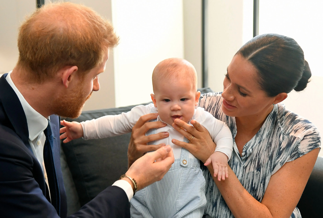 Con của Harry và Meghan không được mời đến lễ đăng quang, còn cả hai vẫn chưa quyết định có tham dự buổi lễ hay không, lý do là gì? - Ảnh 1.