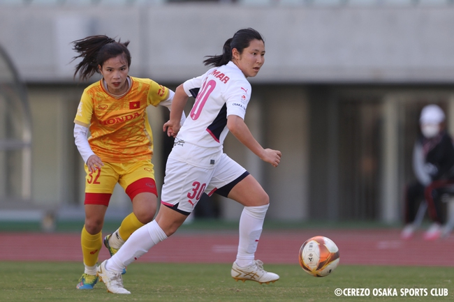 Thi đấu kiên cường, Thanh Nhã và ĐT nữ Việt Nam 'im lặng' trước đội bóng cực mạnh của Nhật Bản - Ảnh 4.