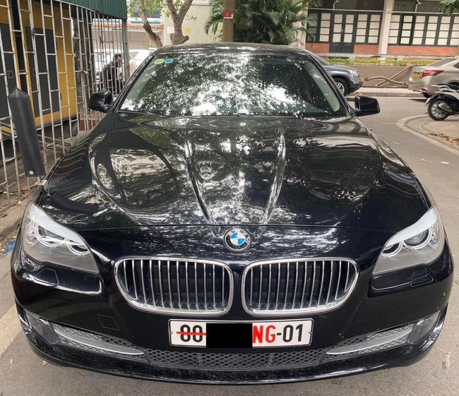 BMW 528i 2012 độc nhất Việt Nam nhờ một chi tiết: Rao bán 700 triệu đồng, có lịch sử xe độc đáo - Ảnh 2.