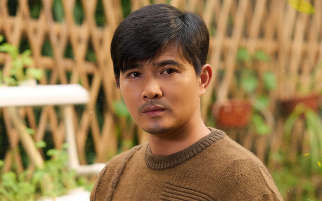 Nam diễn viên gây ức chế nhất phim Việt giờ vàng: 8 tuổi đã phải bươn trải nhưng vẫn học cực giỏi, nhận học bổng du học trường top đầu Hàn - Ảnh 1.