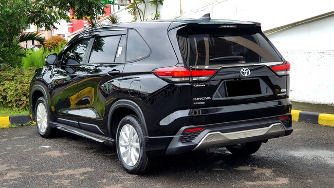 Sales công khai nhận cọc Toyota Innova 2023: Có động cơ hybrid, gói Toyota Safety Sense, quyết tranh đấu cùng Xpander - Ảnh 3.