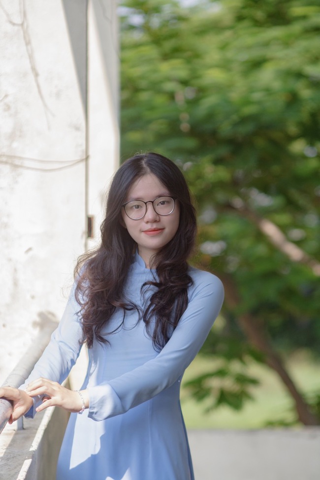 nữ sinh học bổng - Ảnh 1.