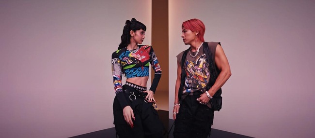 Lisa (BLACKPINK) nhảy đôi cực nóng bỏng cùng Taeyang (BIGBANG): Nhìn mãn nhãn nhưng nhạc không hợp lắm - Ảnh 6.