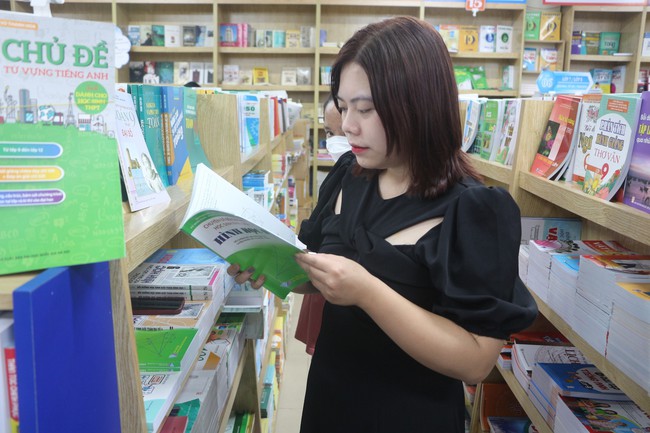 Nhà xuất bản Giáo dục Việt Nam dự kiến phát hành sách giáo khoa mới lớp 4, 8 và 11 từ ngày 15/6 - Ảnh 1.