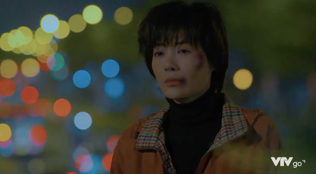 Hai cảnh quay đầy đau thương khi bị cưỡng bức của Thanh Hương trên màn ảnh khiến khán giả xót xa - Ảnh 1.