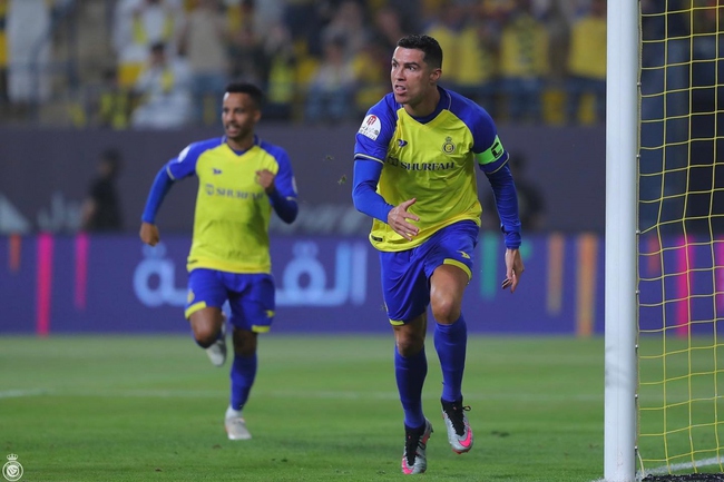 Ronaldo chỉ cần 4 phút để 'châm ngòi' cho trận đại thắng của Al Nassr - Ảnh 2.