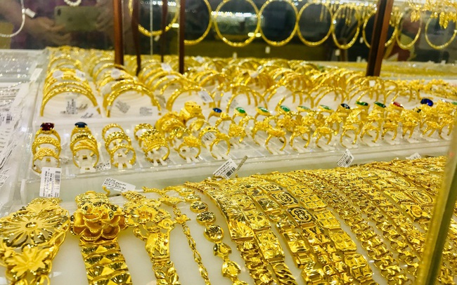 Giá vàng sáng 3/4 giảm 150 nghìn đồng/lượng - Ảnh 1.
