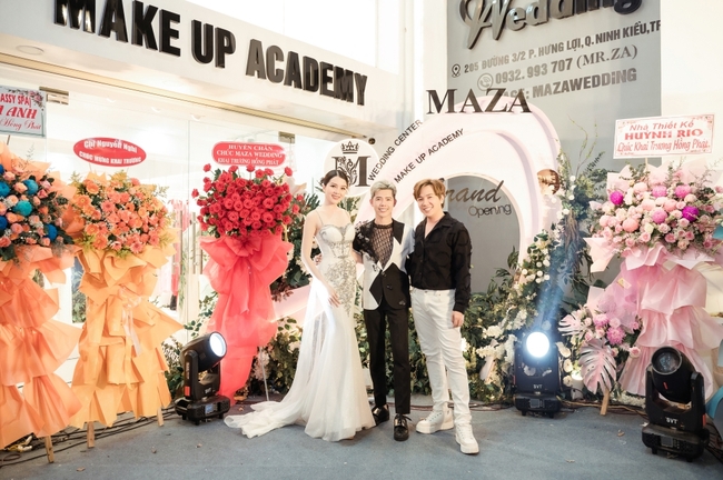 Dàn hoa khôi, người đẹp lộng lẫy dự khai trương Maza Wedding Center - Ảnh 4.