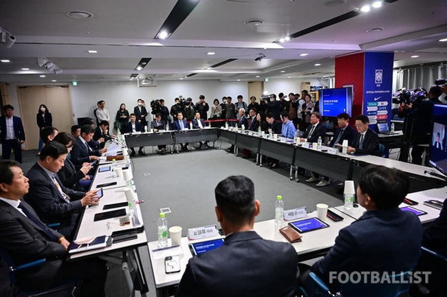 Biến căng: Xóa án phạt cho các cầu thủ bán độ, Phó Chủ tịch cùng loạt quan chức của LĐBĐ Hàn Quốc phải từ chức  - Ảnh 1.