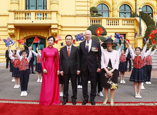 Chủ tịch nước Võ Văn Thưởng chủ trì lễ đón Toàn quyền Australia David Hurley - Ảnh 4.