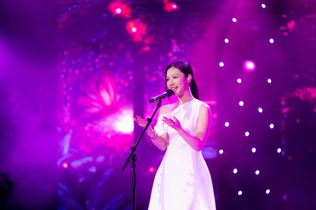 Sự nghiệp rực rỡ của nữ ca sĩ Việt sinh năm 2000: Ra mắt 4 năm sở hữu gần 20 hit, bài nào cũng trend phá đảo MXH! - Ảnh 13.