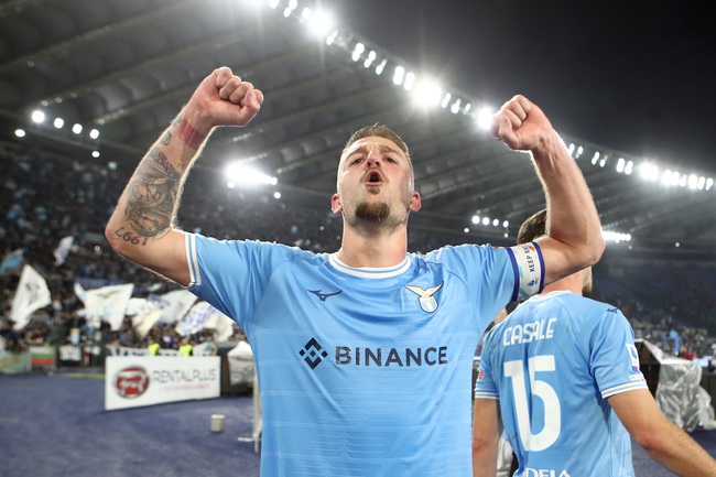 Lazio: Bay cao để giữ ngôi sao - Ảnh 1.