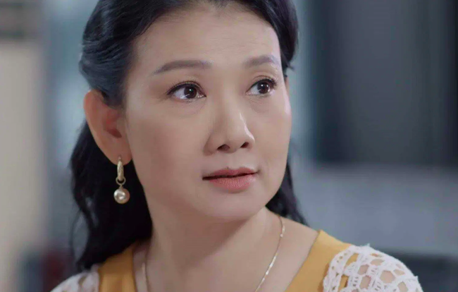 Bà mẹ bị chỉ trích nhiều nhất ở phim Việt: Hết cấm cản Mạnh Trường - Thùy Anh lại đến 'cổ xúy' con trai bỏ vợ theo 'tiểu tam'  - Ảnh 4.