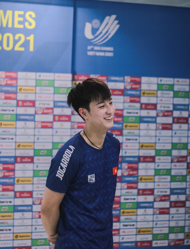 'Hoàng tử cầu lông Phạm Hồng Nam bất ngờ vắng mặt tại SEA Games 32, hé lộ chuyện kết hôn - Ảnh 4.