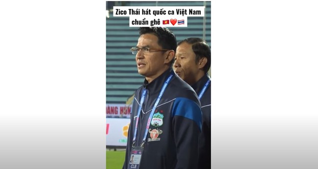 HLV Kiatisuk của HAGL đốn tim CĐV với màn hát quốc ca Việt Nam, được so sánh với thầy Park - Ảnh 2.