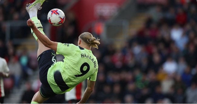 Haaland ghi siêu phẩm, Man City vùi dập Southampton, gây áp lực với Arsenal - Ảnh 4.