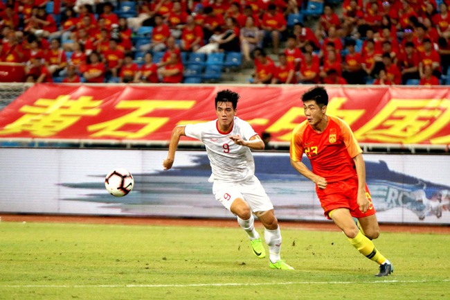 Mời U22 Việt Nam dự giải đấu tham vọng, bóng đá Trung Quốc bất ngờ bị chê cười - Ảnh 2.