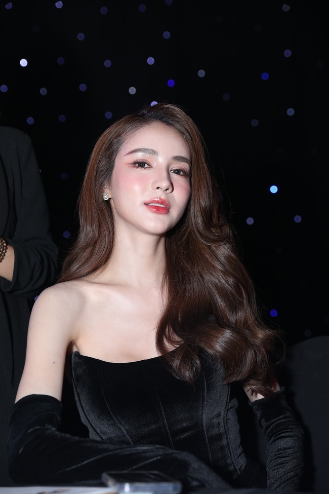 Dàn sao hội ngộ tại Chung kết Miss International Queen Vietnam 2023: Thiên thần chuyển giới Thái Lan đọ dáng cùng các người đẹp Vbiz - Ảnh 2.