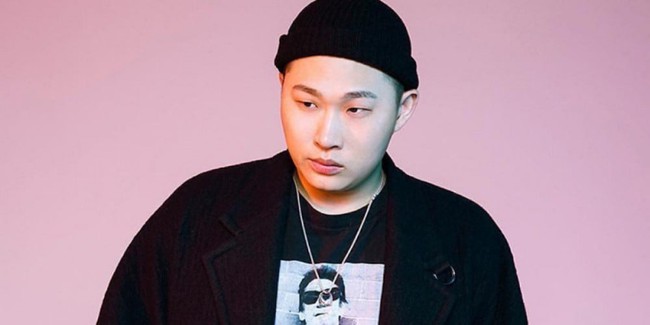 Rapper Hàn gây sốt khi thú nhận muốn hẹn hò Jennie Blackpink - Ảnh 1.
