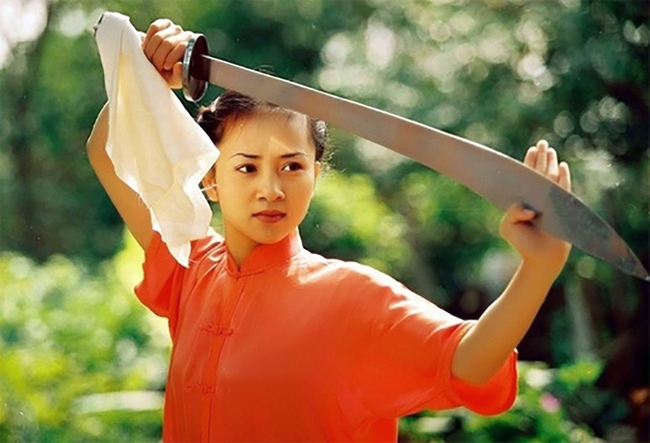 Nữ hoàng wushu Thúy Hiền gửi lời chúc đến 'Tiểu tiên cá' cùng tên, hoài niệm về chức vô địch thế giới năm 14 tuổi - Ảnh 4.